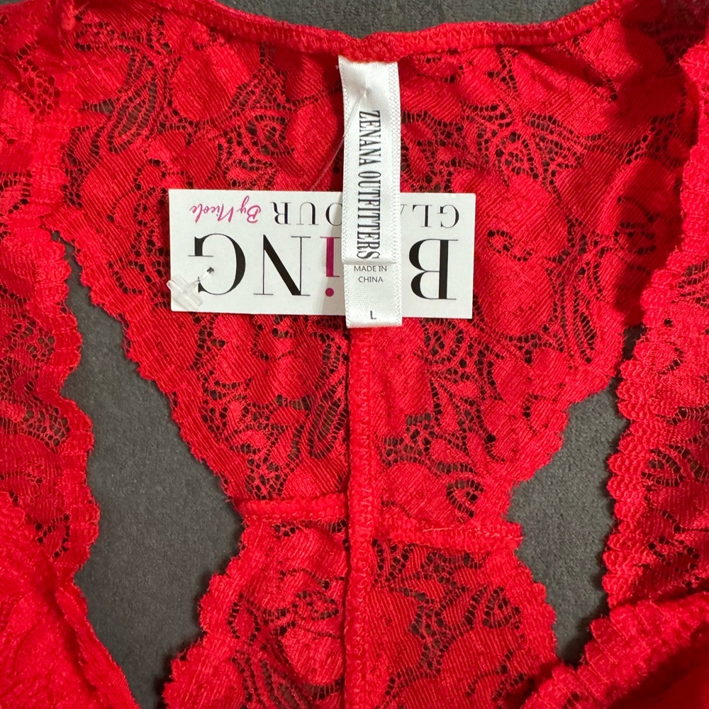 NEW! Red bralette - Picture 2 of 3